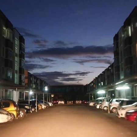 Cybercity Ph1 Near Kkia By Family Homestay Donggongon Bagian luar foto