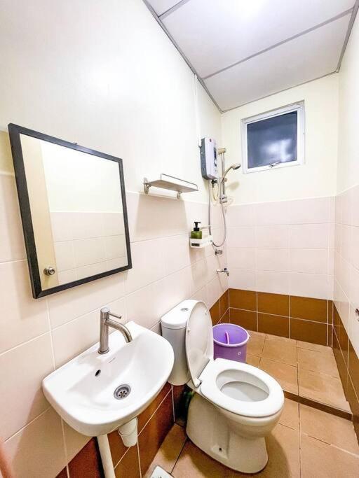 Cybercity Ph1 Near Kkia By Family Homestay Donggongon Bagian luar foto